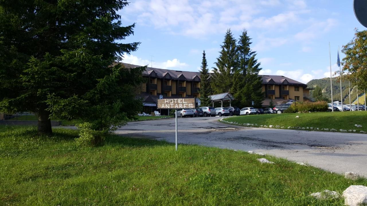 Hotel Antares Piancavallo Kültér fotó